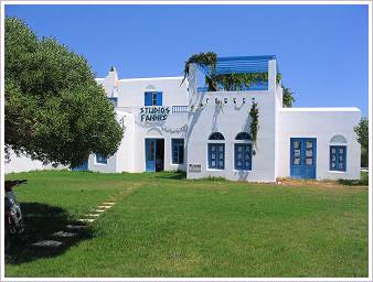 Naxos Island Accommodation Studios Fanis and Apartments